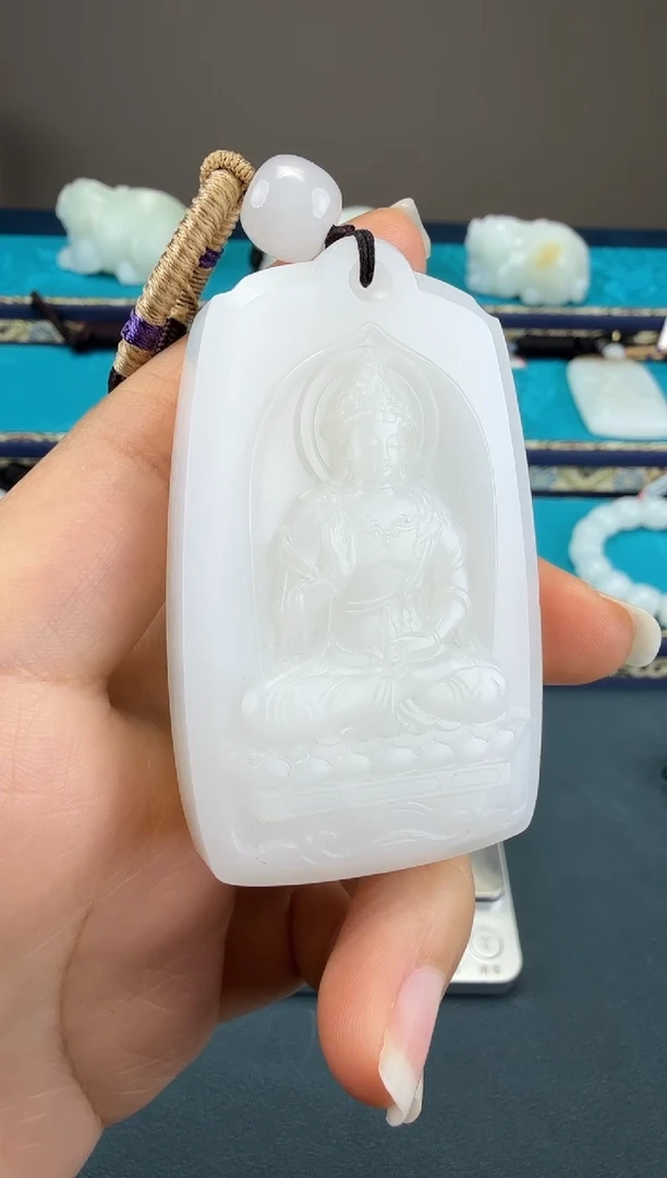 颈饰未镶嵌和田玉1