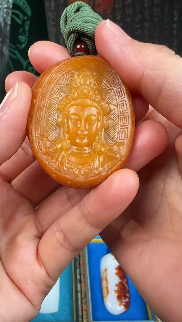 未镶嵌和田玉挂件观音