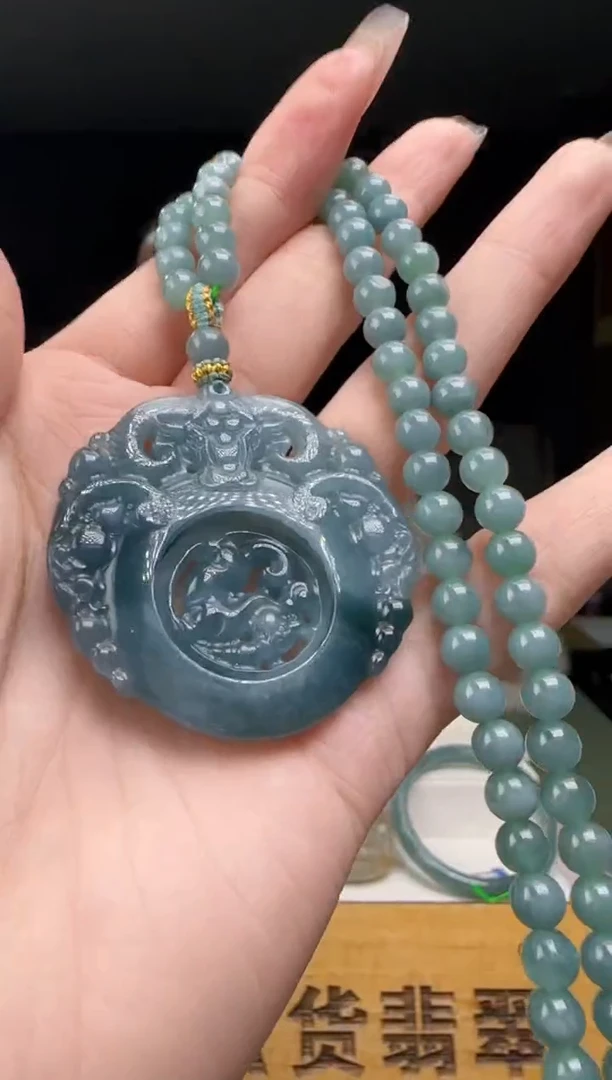 【闪购商品】翡翠吊坠(赠链)未镶嵌多样性发一MM@@WS1WX28442