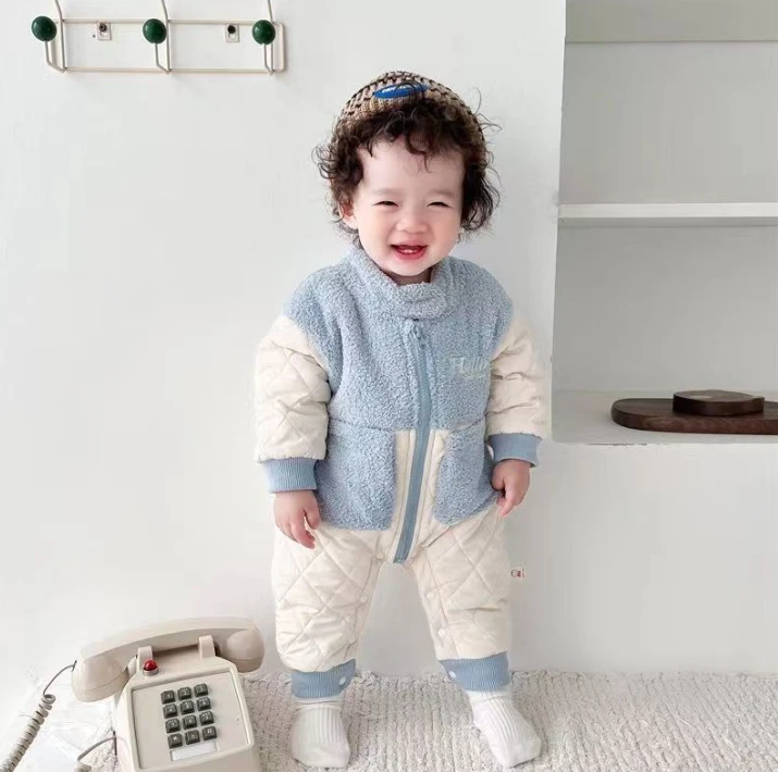 羊羔绒拼接薄棉哈衣