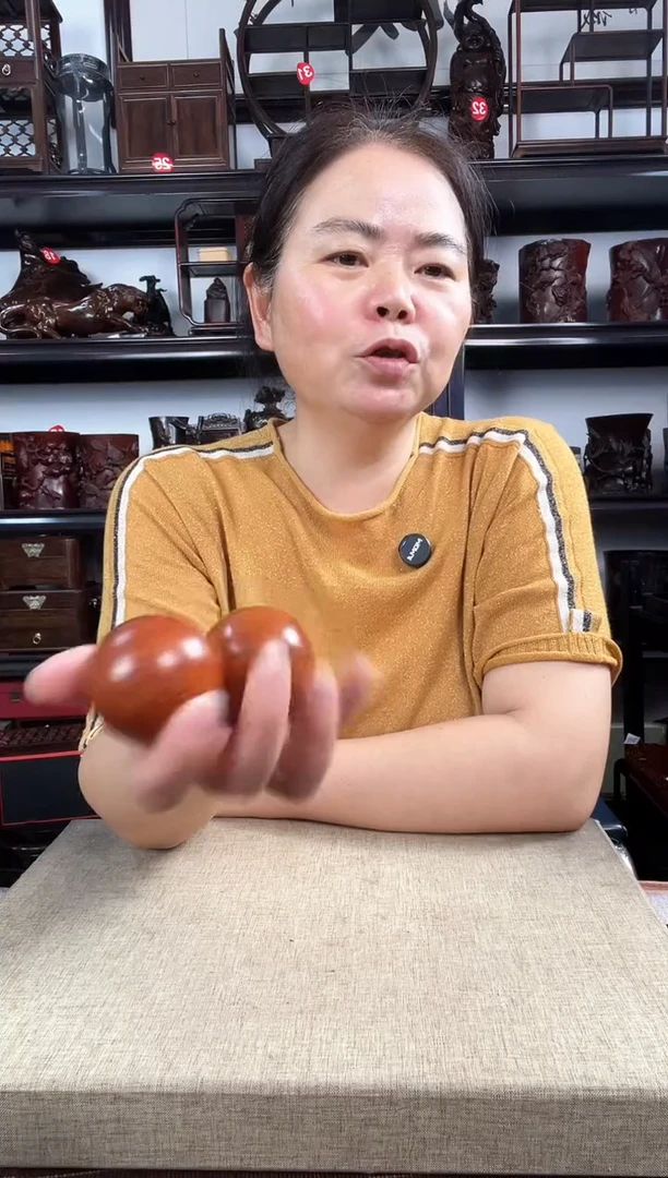 木手球一对老李红木工艺品
