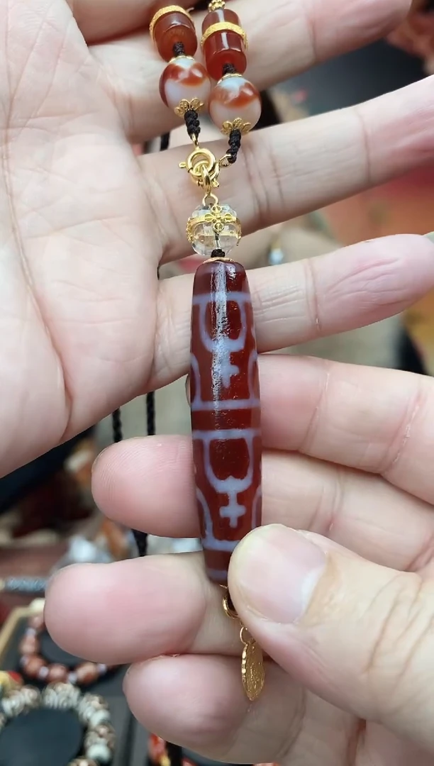 【闪购商品】玛瑙/玉髓吊坠未镶嵌玛瑙八宝瓶吊坠