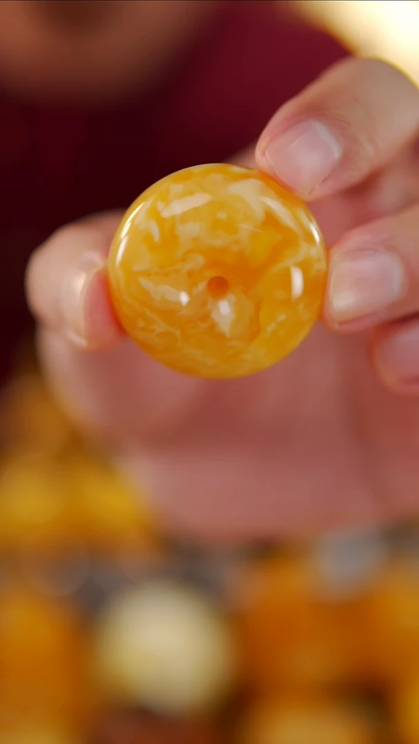 琥珀颈饰未镶嵌20.9焦皮料平安扣