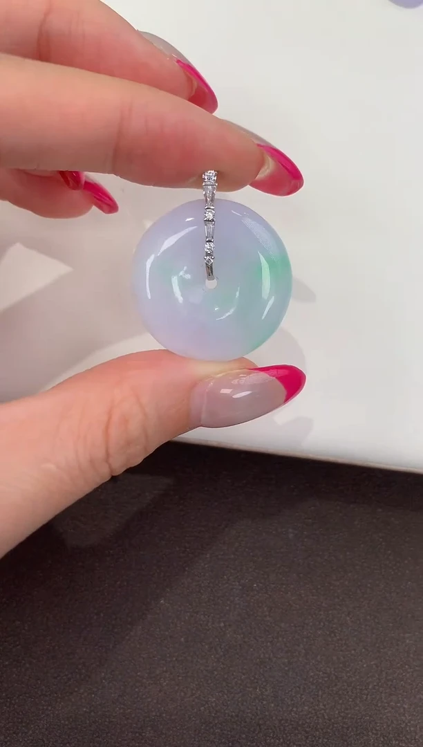 颈饰18K金镶嵌翡翠天然缅甸a货翡翠