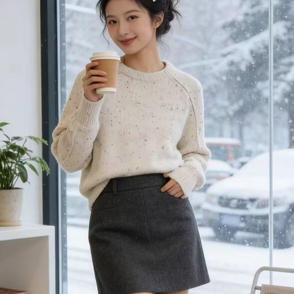 【暖冬】冬日新款宽松休闲彩纱圆领软糯女舒适保暖插肩袖针织