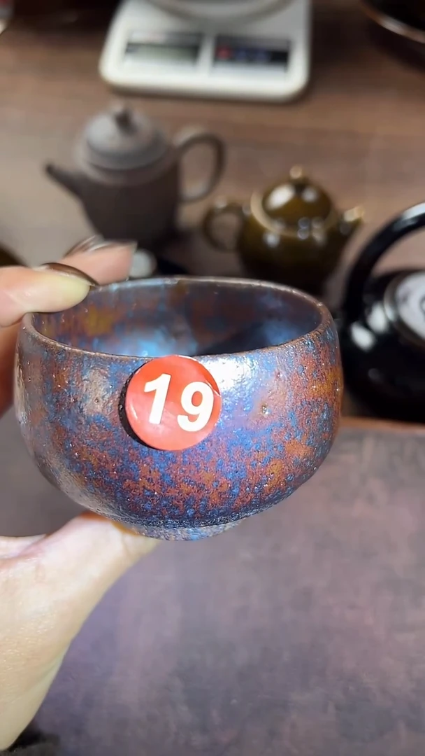 粗泥紫金窑变色的主人杯