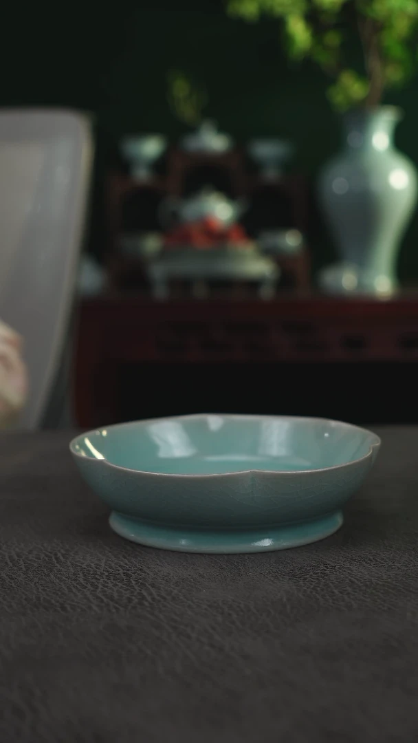 瓷片卷足葵口洗   微瑕  简包