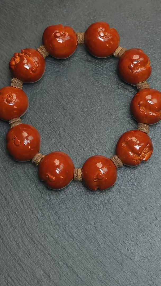 【闪购商品】橄榄核吊坠百态回血