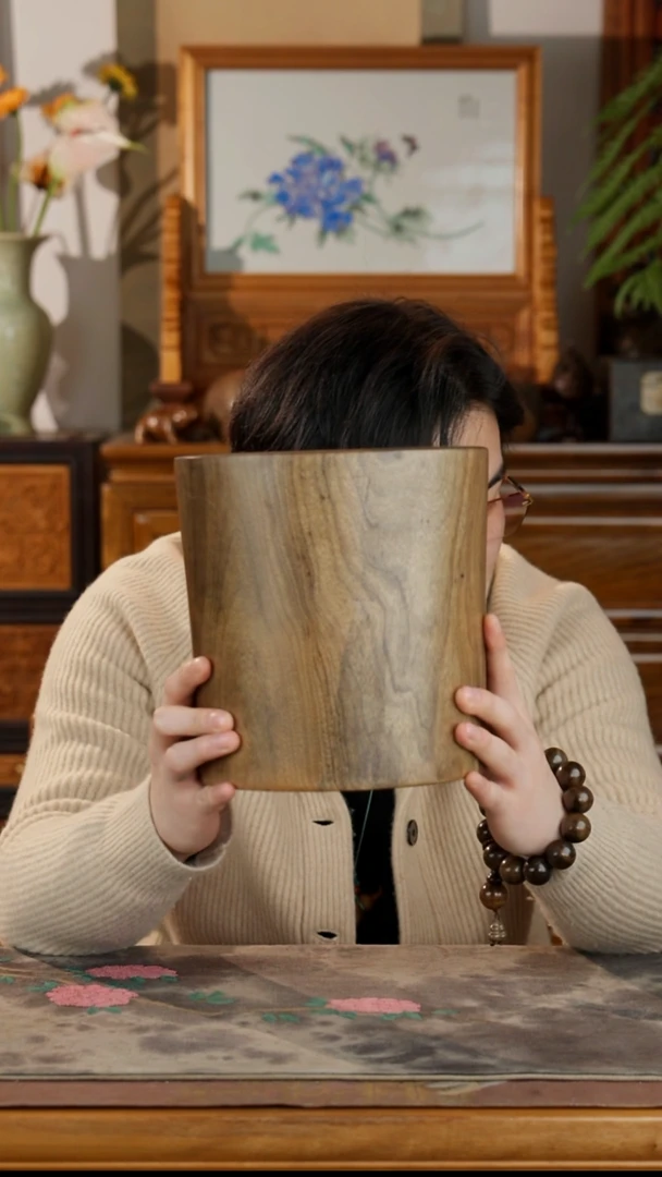 金丝楠整木整挖笔筒画筒