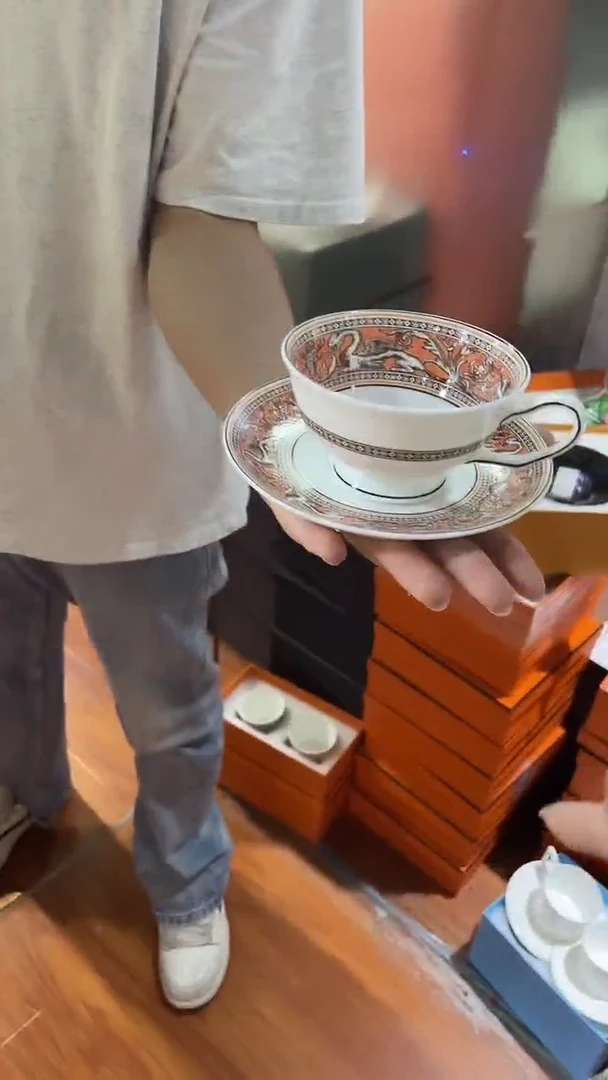 杯鸿辉家品牌瓷器，京东包邮！