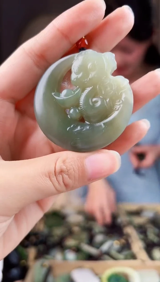 颈饰未镶嵌和田玉拍一发一，多样性发货