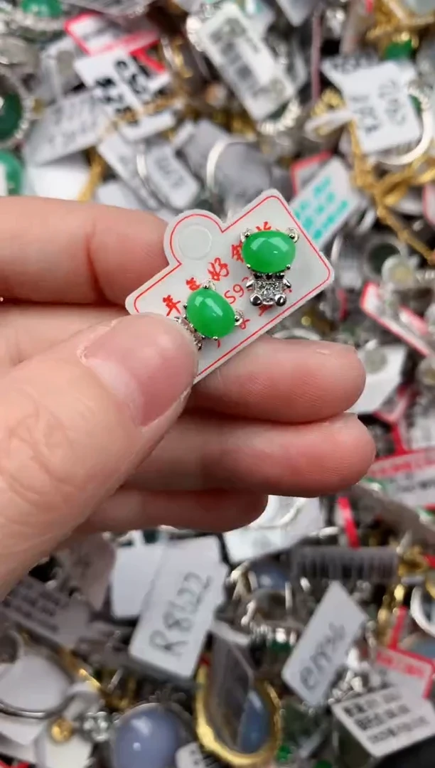 银S925镶嵌戒指翡翠333            10