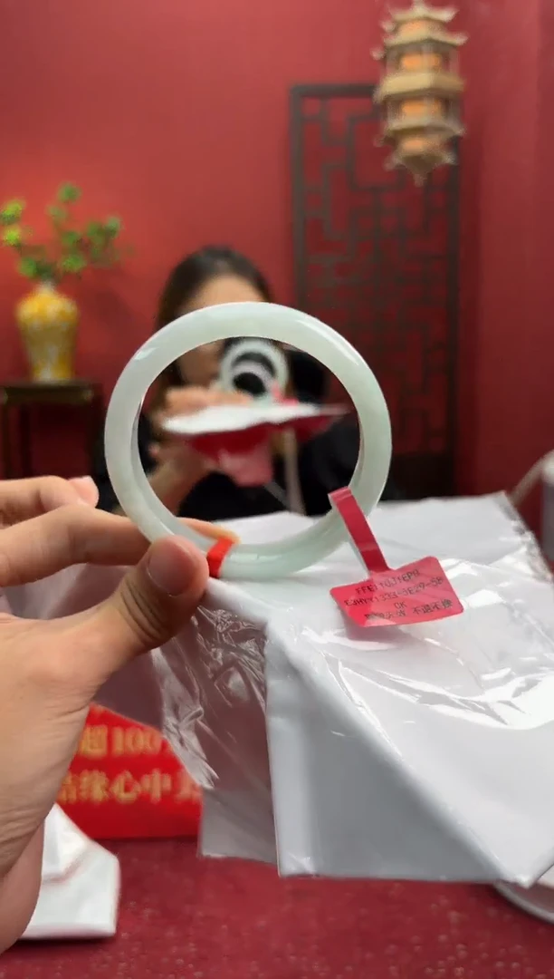 未镶嵌手镯翡翠翡翠手镯