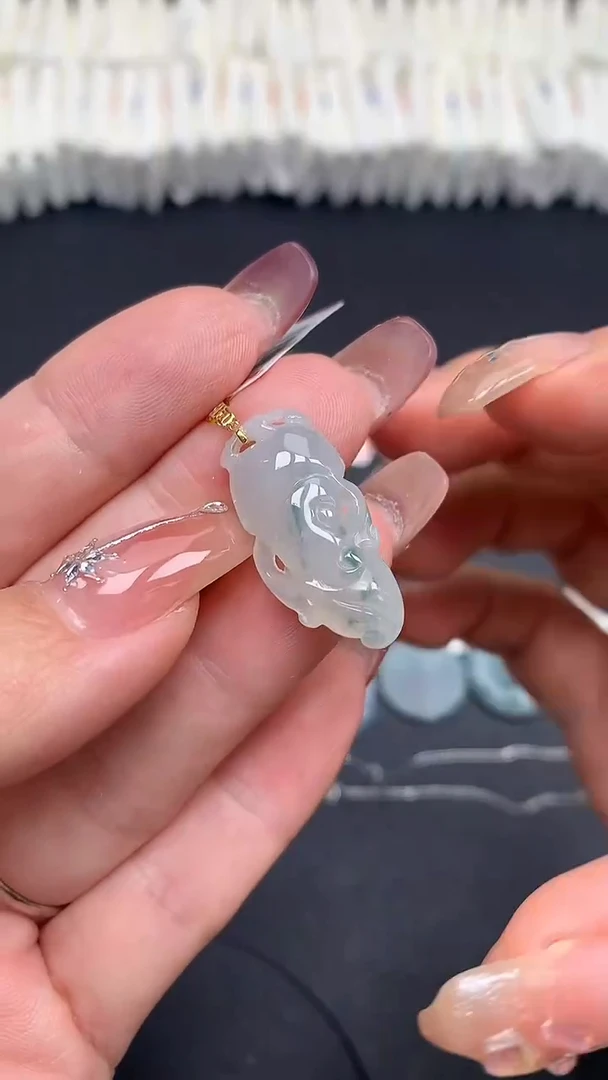 翡翠18K金镶嵌吊坠(不含链)MS190899