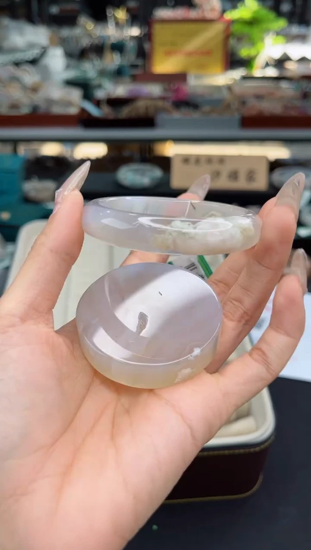 【闪购商品】石英质玉手镯未镶嵌55圈口（赠品镯心）3660268