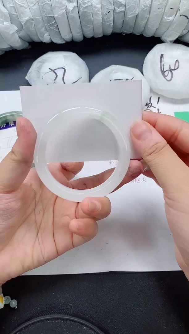 未镶嵌手镯石英质玉93/55-56