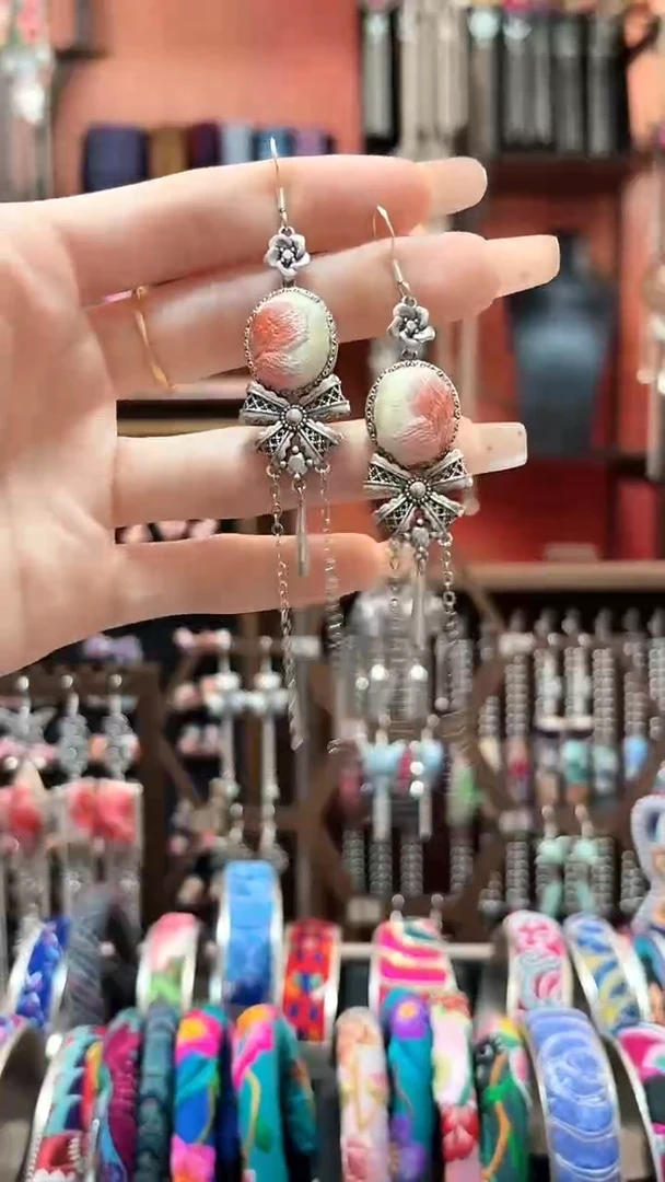 织绣云织谣民族风精美饰品122**