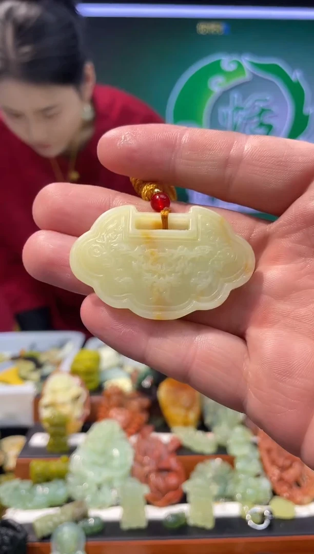 【闪购商品】岫玉吊坠未镶嵌·