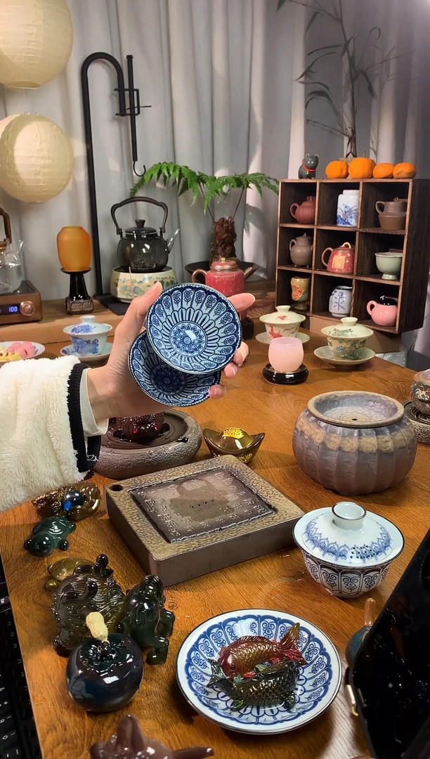 【闪购商品】香灰胎唐卡青花斗笠杯3544546576