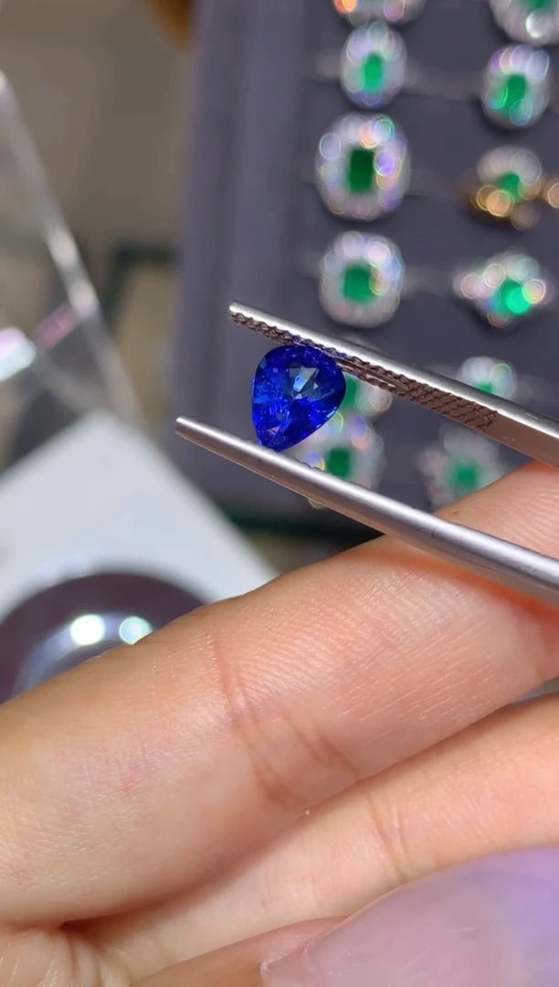 蓝宝石裸石未镶嵌1.2ct