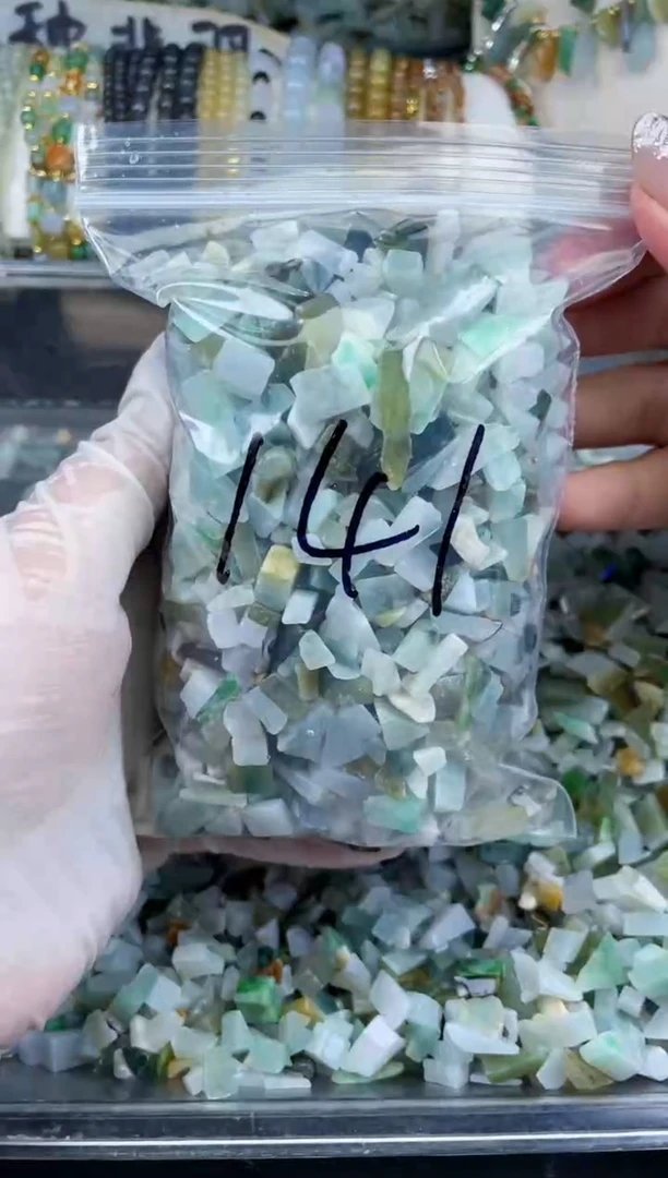 【闪购商品】翡翠颈饰未镶嵌天然翡翠迷你号500克141