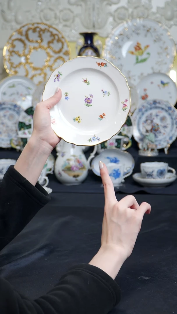 骨瓷婷婷中古器物如图所示22