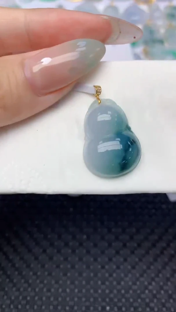 翡翠18K金镶嵌颈饰天然翡翠a货