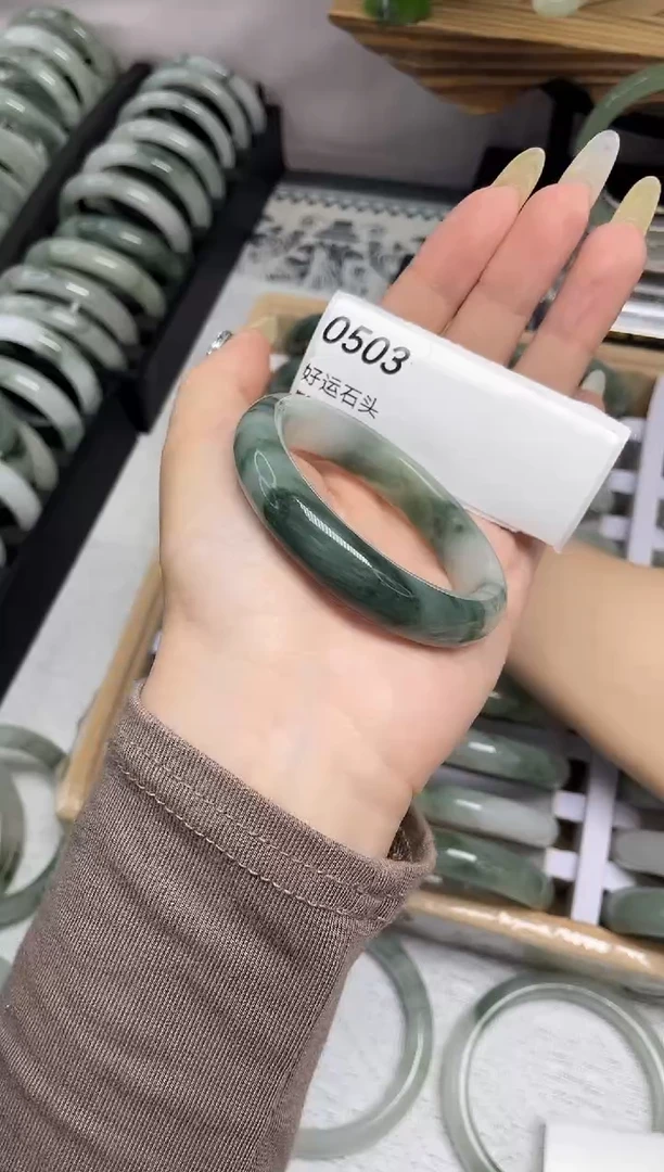 未镶嵌手镯石英质玉0503