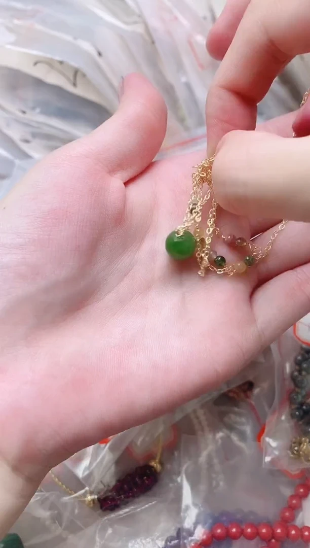 和田玉未镶嵌颈饰多样性发拍一发一