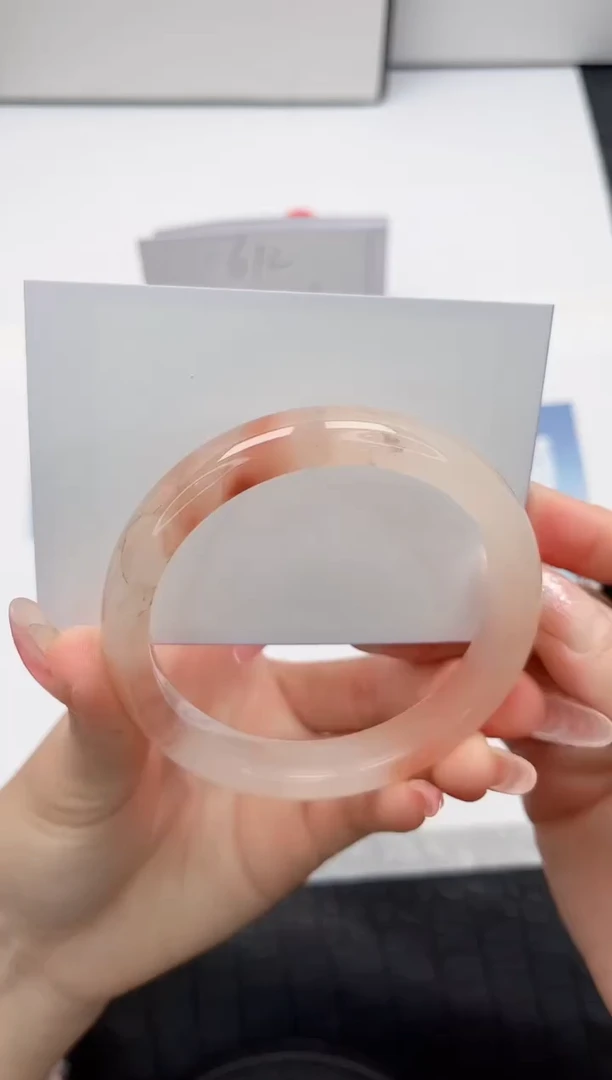 【闪购商品】石英质玉手镯未镶嵌87-60.5