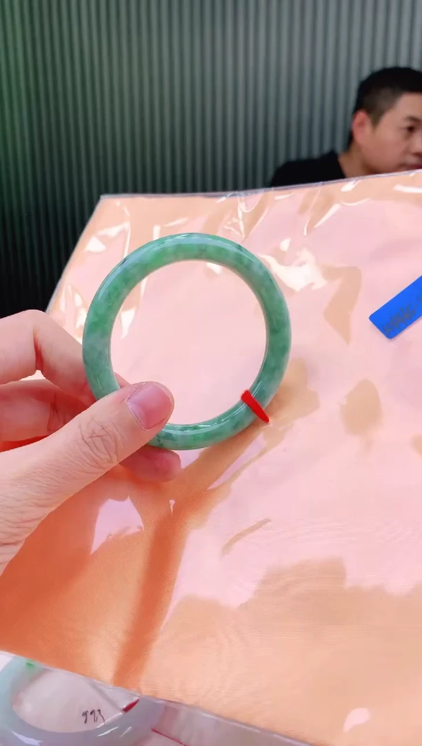 未镶嵌手镯翡翠111