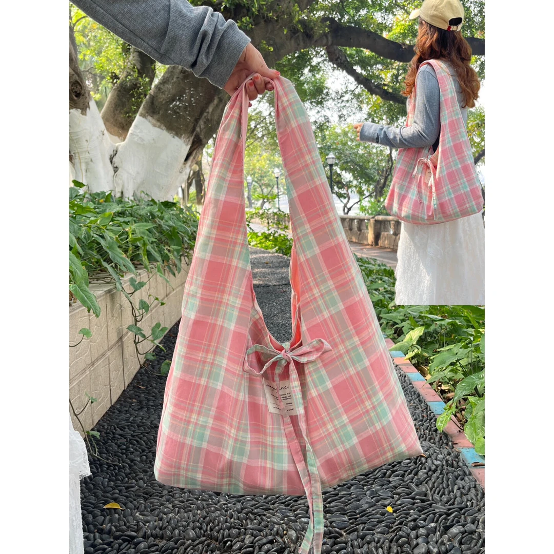 韩系简约文艺格子包包女2025新款双面背单肩斜挎包帆布上班通勤包