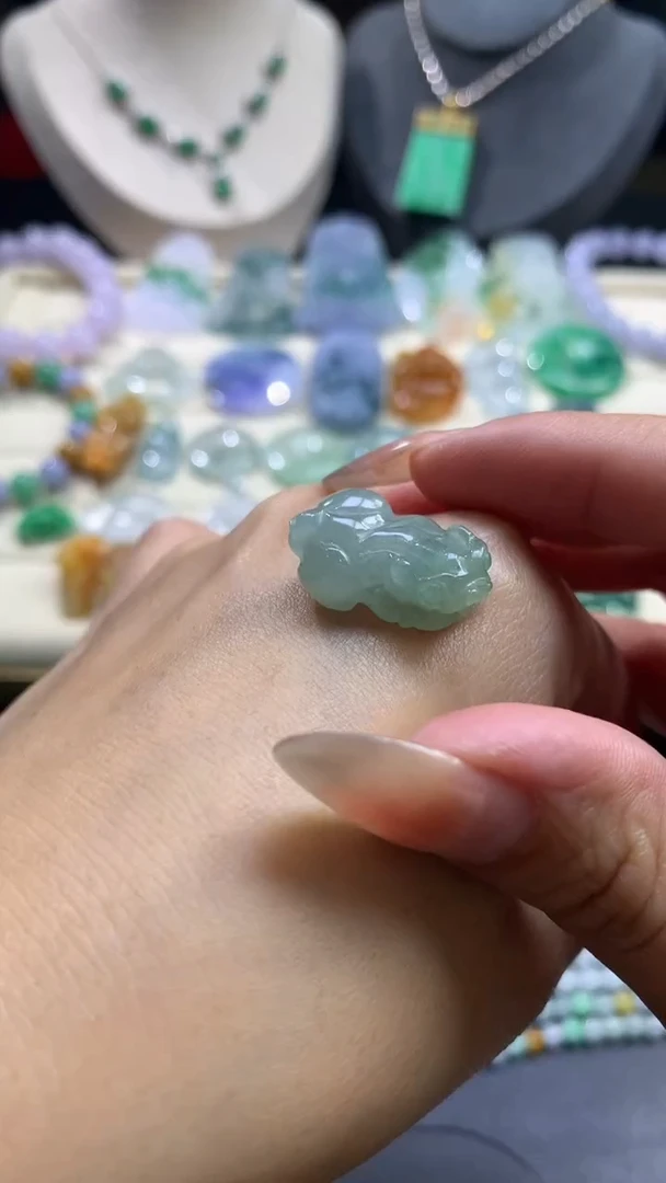 【闪购商品】定制翡翠未镶嵌翡翠