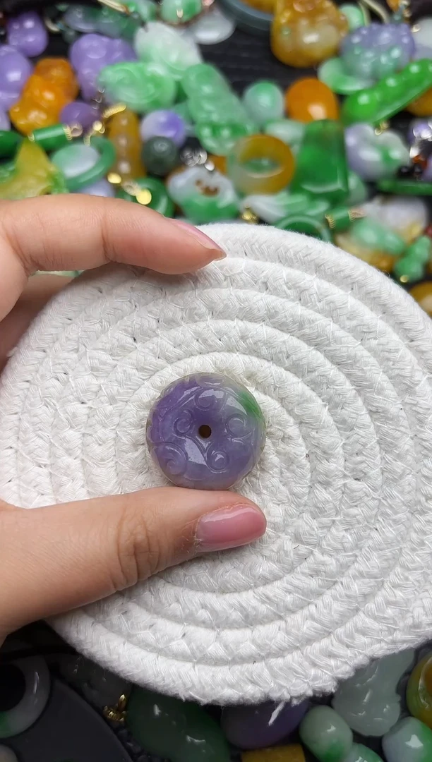 颈饰未镶嵌翡翠缅甸翡翠吊坠
