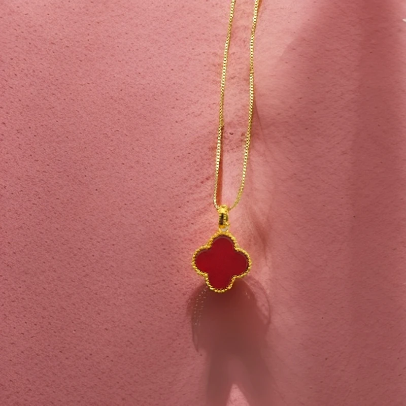 【顾佳珠宝】 【证书+礼盒】 合金镶嵌玉髓四叶草吊坠赠合金链BD11221