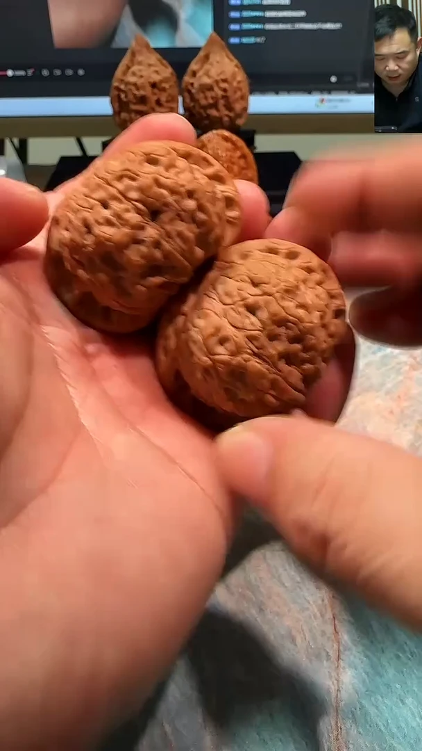 吊坠文玩核桃血麒麟42.5