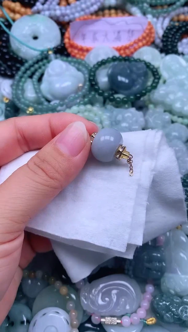 颈饰未镶嵌翡翠天然翡翠
