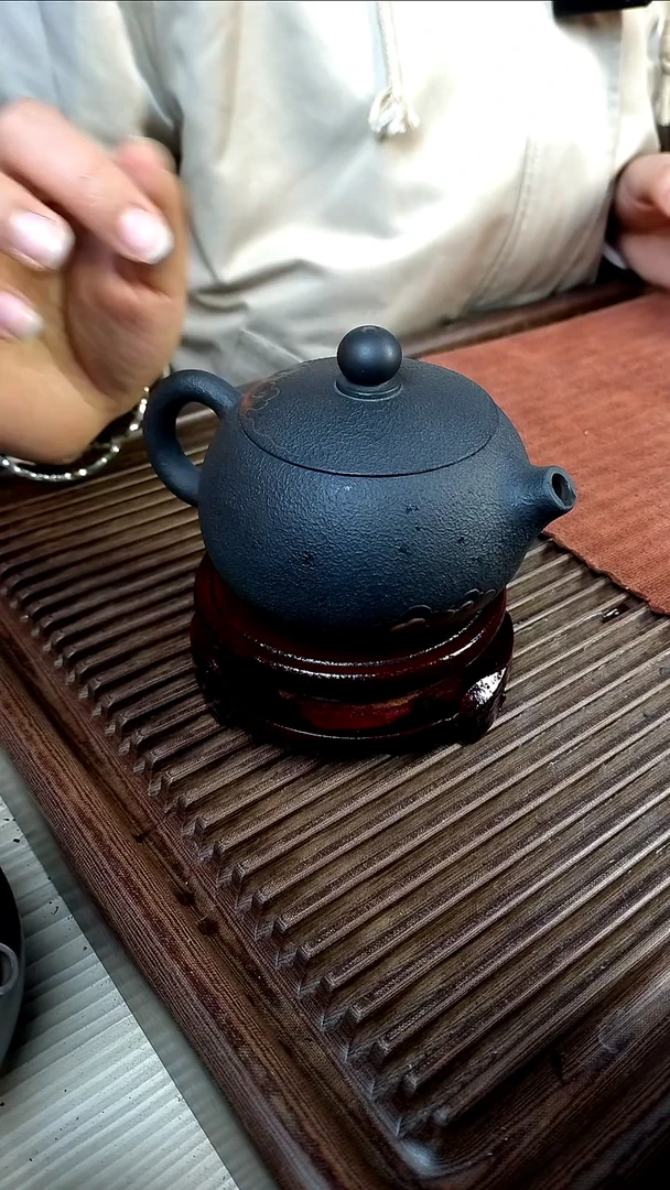 云南建水紫陶-肌理纹西施壶200ml