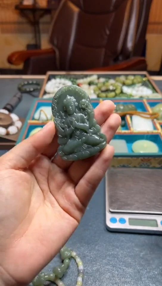 颈饰未镶嵌和田玉拍一发一