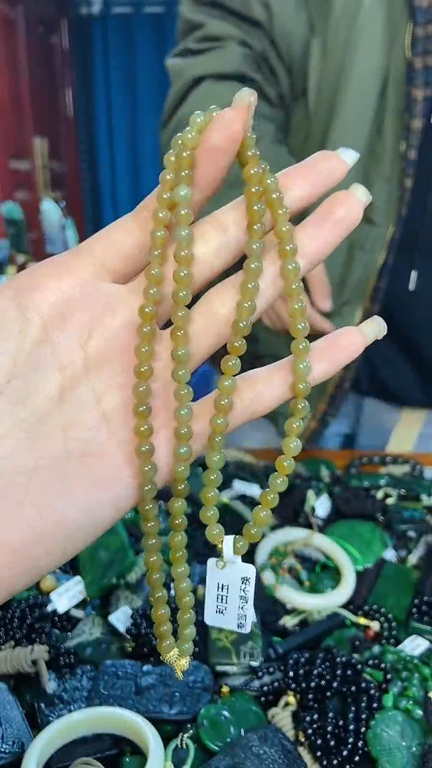 未镶嵌和田玉挂件1