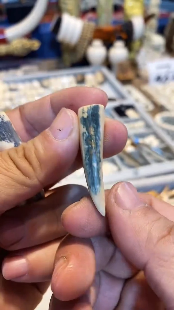 泥塑小手把件摆件