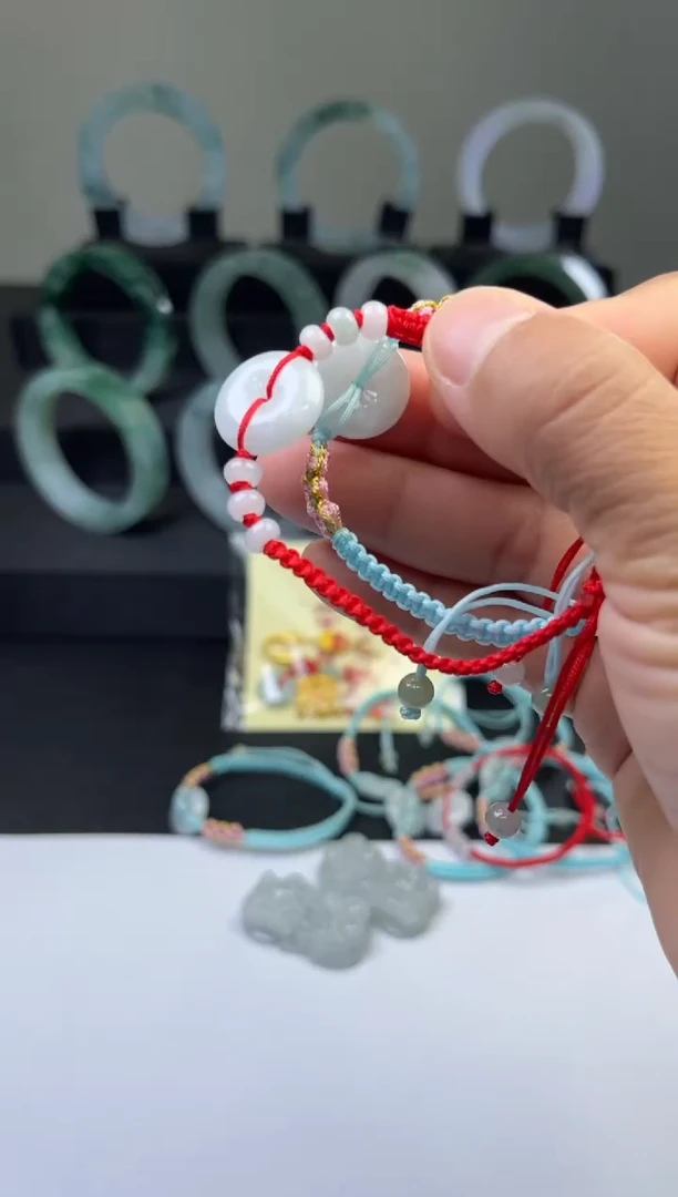 【闪购商品】翡翠手绳未镶嵌平安扣