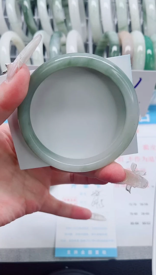 【闪购商品】石英质玉手镯未镶嵌A238-64.5