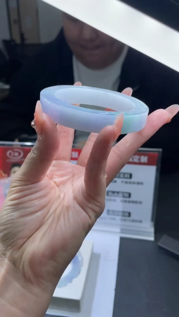【闪购商品】定制翡翠手镯未镶嵌手镯DDH/发一件