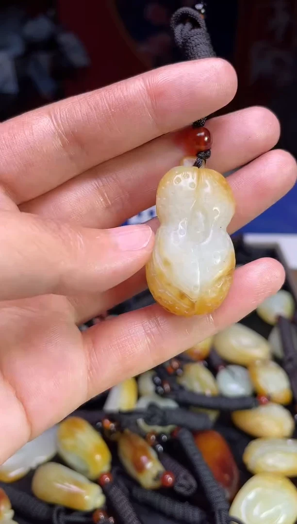 颈饰未镶嵌和田玉123