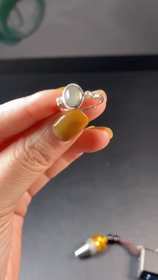 【闪购商品】翡翠颈饰银S925镶嵌翡翠戒指