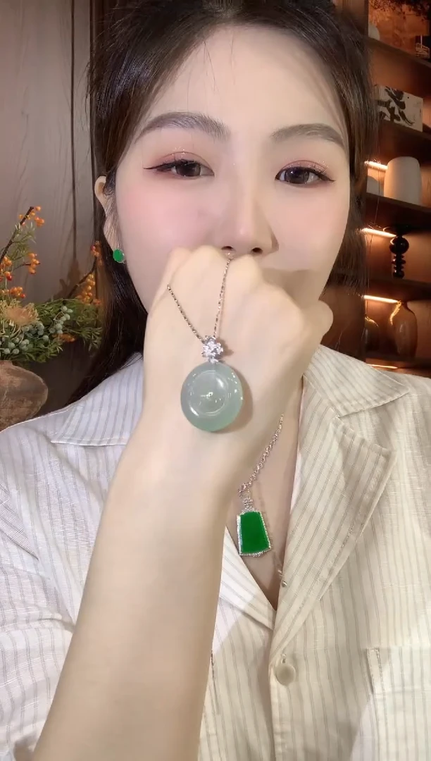 吊坠(不含链)18K金镶嵌翡翠A25翡翠