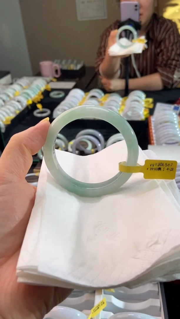 未镶嵌手镯翡翠56.7圈口d