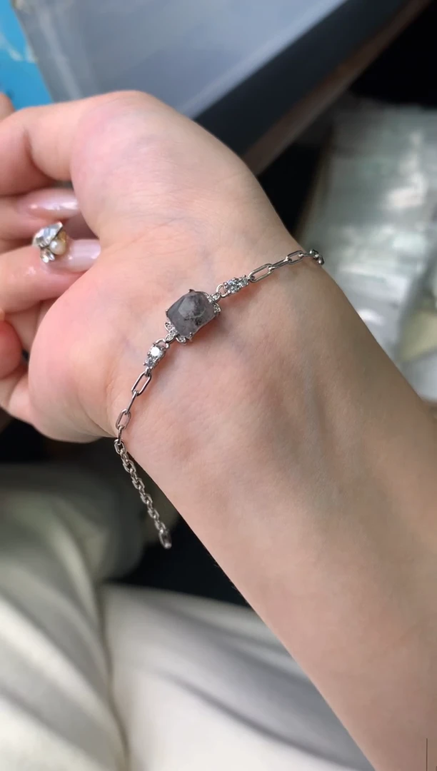 颈饰银S925镶嵌翡翠48小时鉴赏期 退货不扣服务费