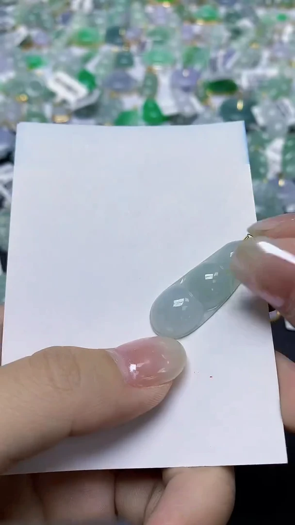 翡翠未镶嵌颈饰天然缅甸翡翠A货